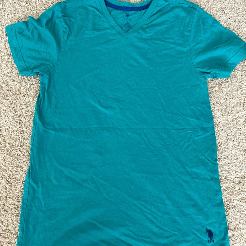 US POLO ASSN V neck